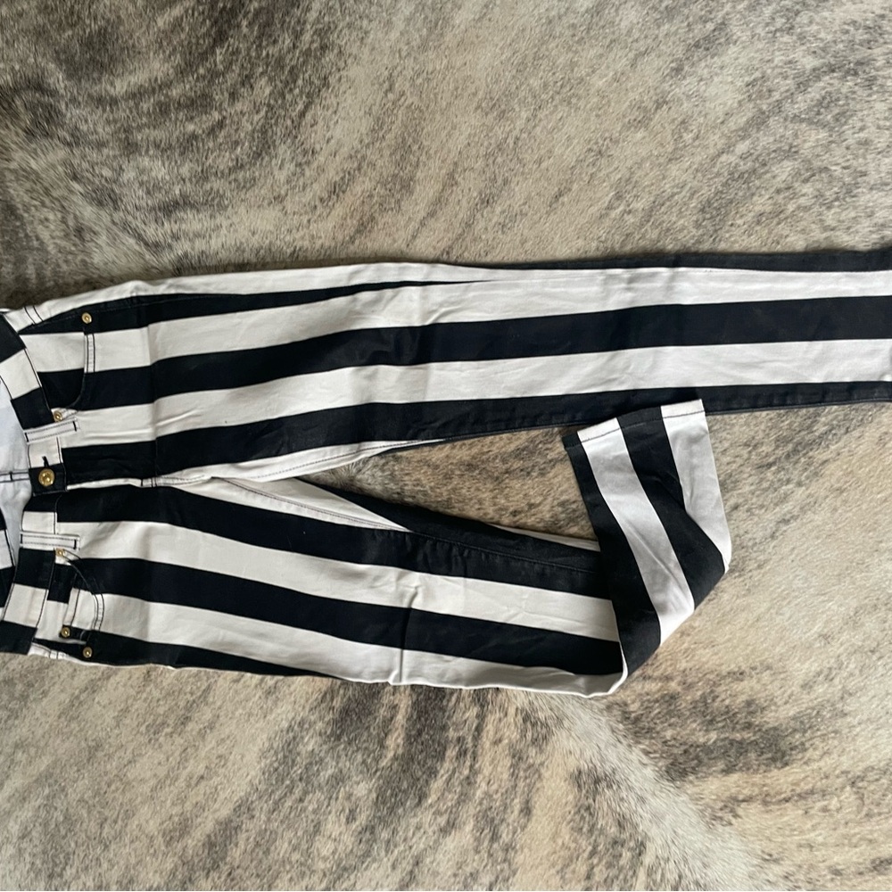 7 for all mankind black/white skinny jeans SZ25 NEW